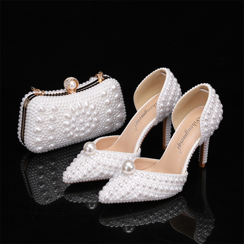 Women Bags White - ชุดกระเป๋าและรองเท้าสำหรับผู้หญิง รองเท้าแต่งงานประดับมุก รองเท้าส้นสูงสีขาวเบจ รองเท้าออกงานหรูหราสง่างาม ดีไซน์เนอร์ รองเท้าปาร์ตี้