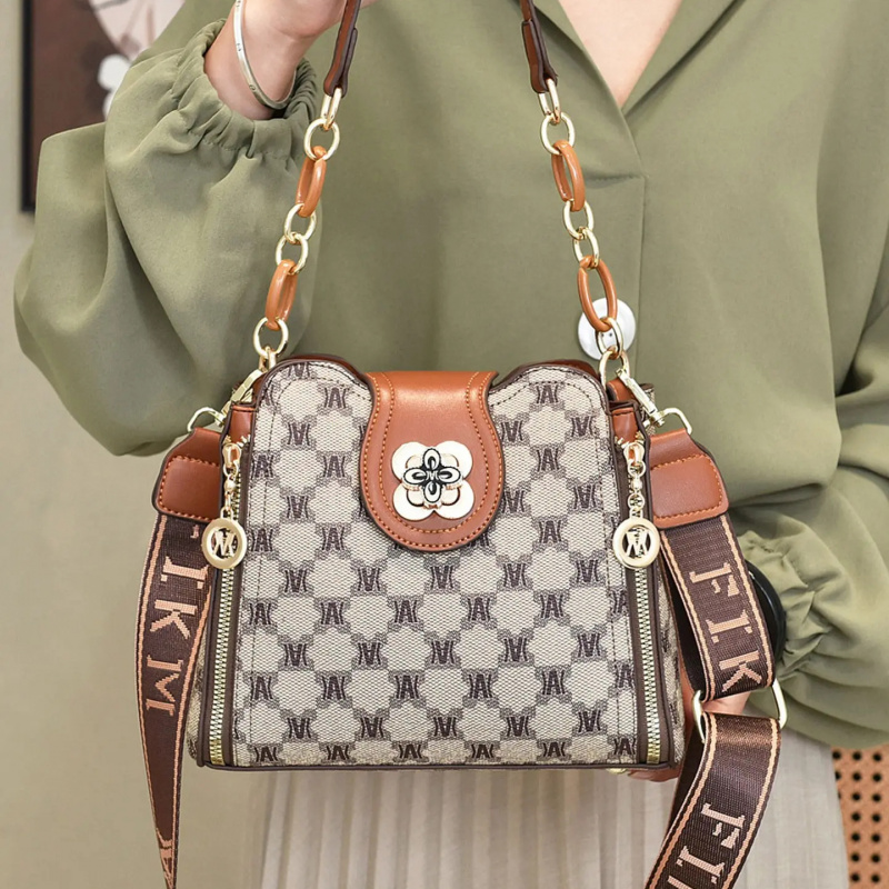 กระเป๋าสะพายไหล่พิมพ์ลายตัวอัก - Women Bags For Work บทวิจารณ์และราคา