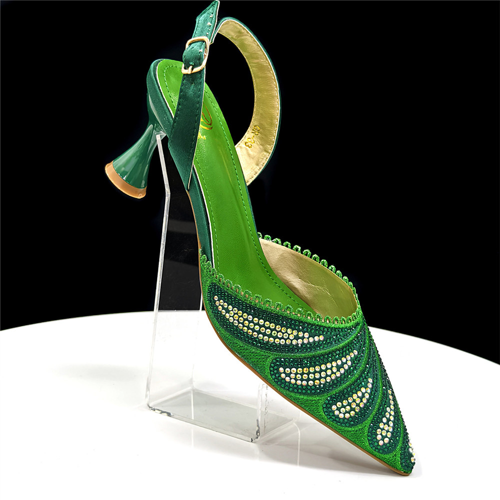 รองเท้าส้นสูงประดับคริสตัลสีเข - Women Bags Green บทวิจารณ์และราคา