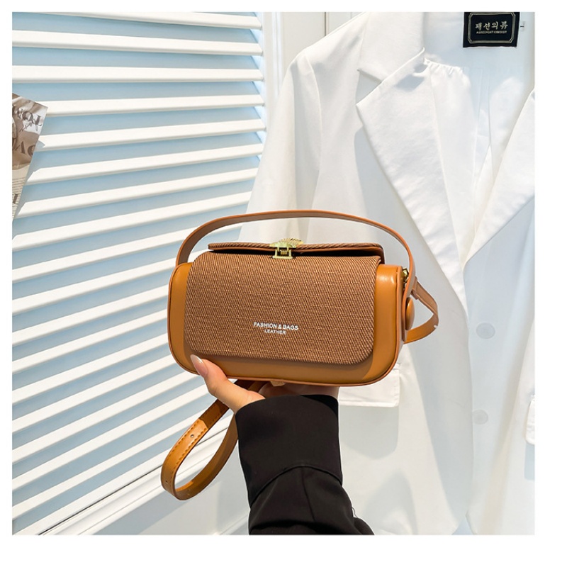 กระเป๋าถือดีไซน์ทันสมัยรุ่นใหม - Women Bags New บทวิจารณ์และราคา