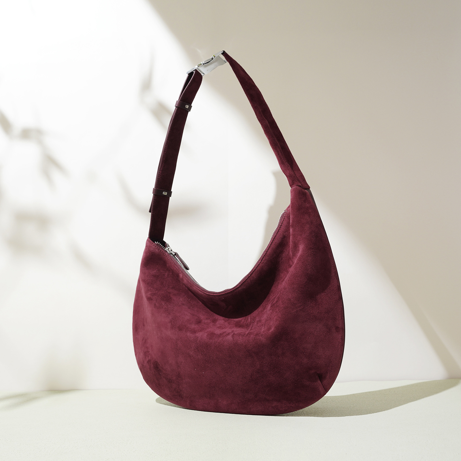 โรงงานผู้ผลิตผู้หญิง Suede กระ - Women Bags Manufacturer บทวิจารณ์และราคา